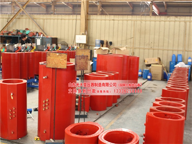 1000KVA白水白水白水干式变压器
